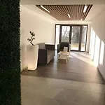 Luxury Near The Sea
