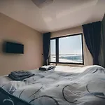 Luxury Near The Sea * Warna