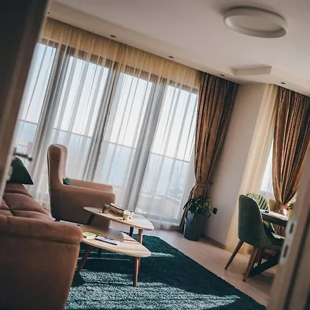 아파트 Luxury Apartament Near The Sea