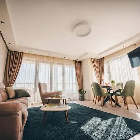 Luxury Apartament Near The Sea *
