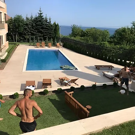 Luxury Near The Sea